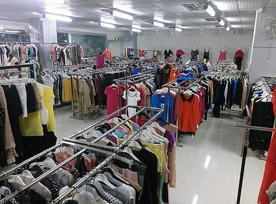 鑫絲露品牌折扣女裝 衣聯網引領服裝批發市場新潮流